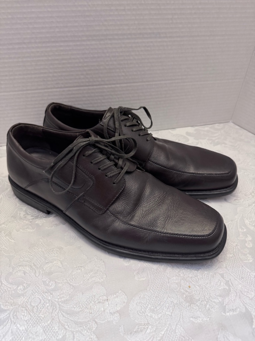 Johnston & Murphy Sheepskin 10.5M Brown Leather Oxford Apron Roe Dress Shoe